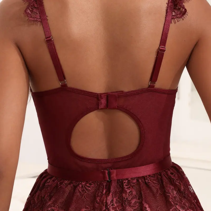 CHALOVELO Body de encaje floral y falda desmontable